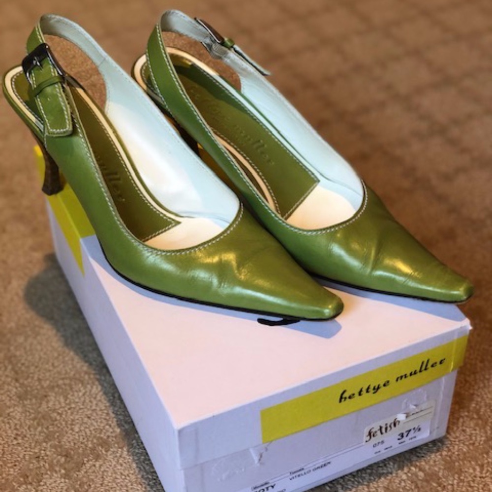 Bettye Muller green slingbacks!
